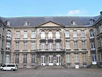Arras, Musee, Cour
